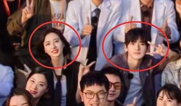 狗仔爆料周雨彤最新,狗仔爆料揭秘甜蜜瞬间